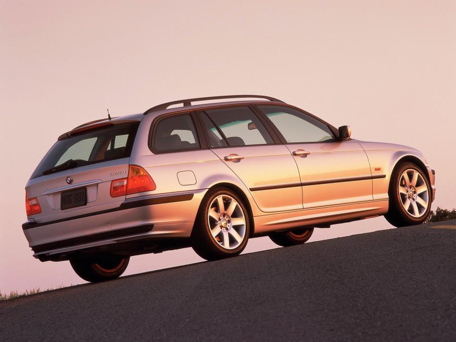  BMW 323i Touring 1998 года  (фото 6 из 7)